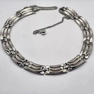 Vintage Trifari Rhodium Necklace Golden Gate 22"